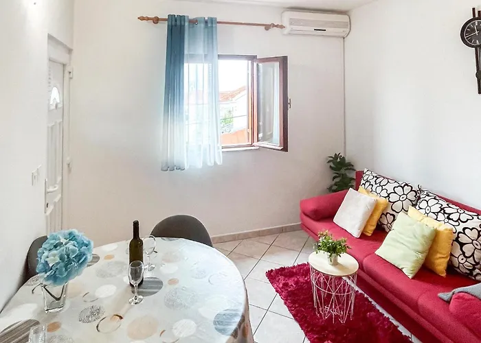 דירה Amazing In סופטאר